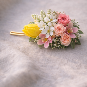 סיכת פרחים לראש שחר