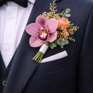 סיכת פרחים לדש לחתן אופק