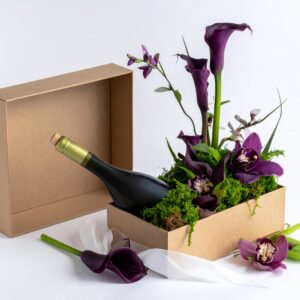 מארז יין ופרחים שדה זהב