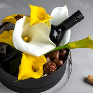 מארז יין ושוקולד יוני