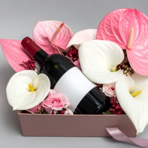 מארז יין ופרחים ורד